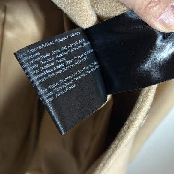 Cinzia Rocca due hood toggle Wool Cashmere Blend tan Color Coat Button size 12 - Picture 7 of 8